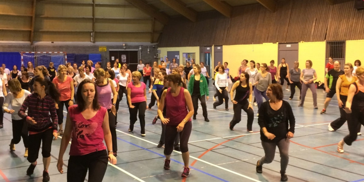 Zumba A La Salle Du Beguinage Gym Volontaire De Lambersart